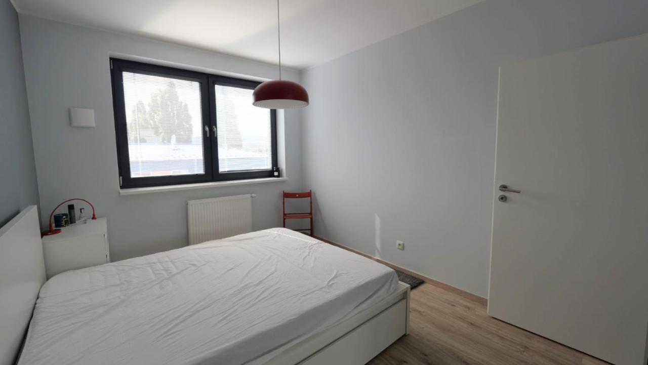 Air-Conditioned, 2 Room Apartment With Terrace Братислава Екстериор снимка